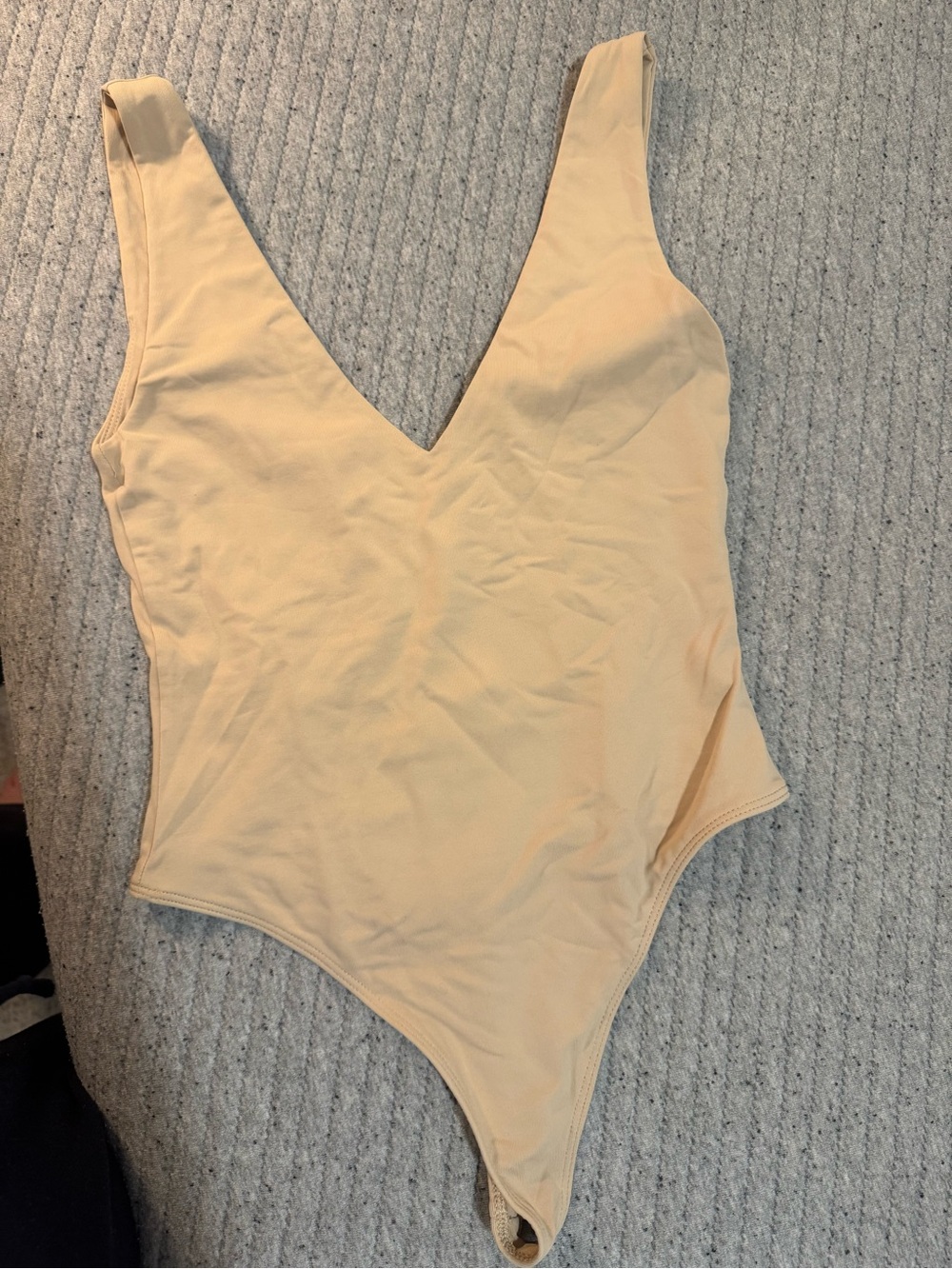 Babaton Contour V-Neck Bodysuit